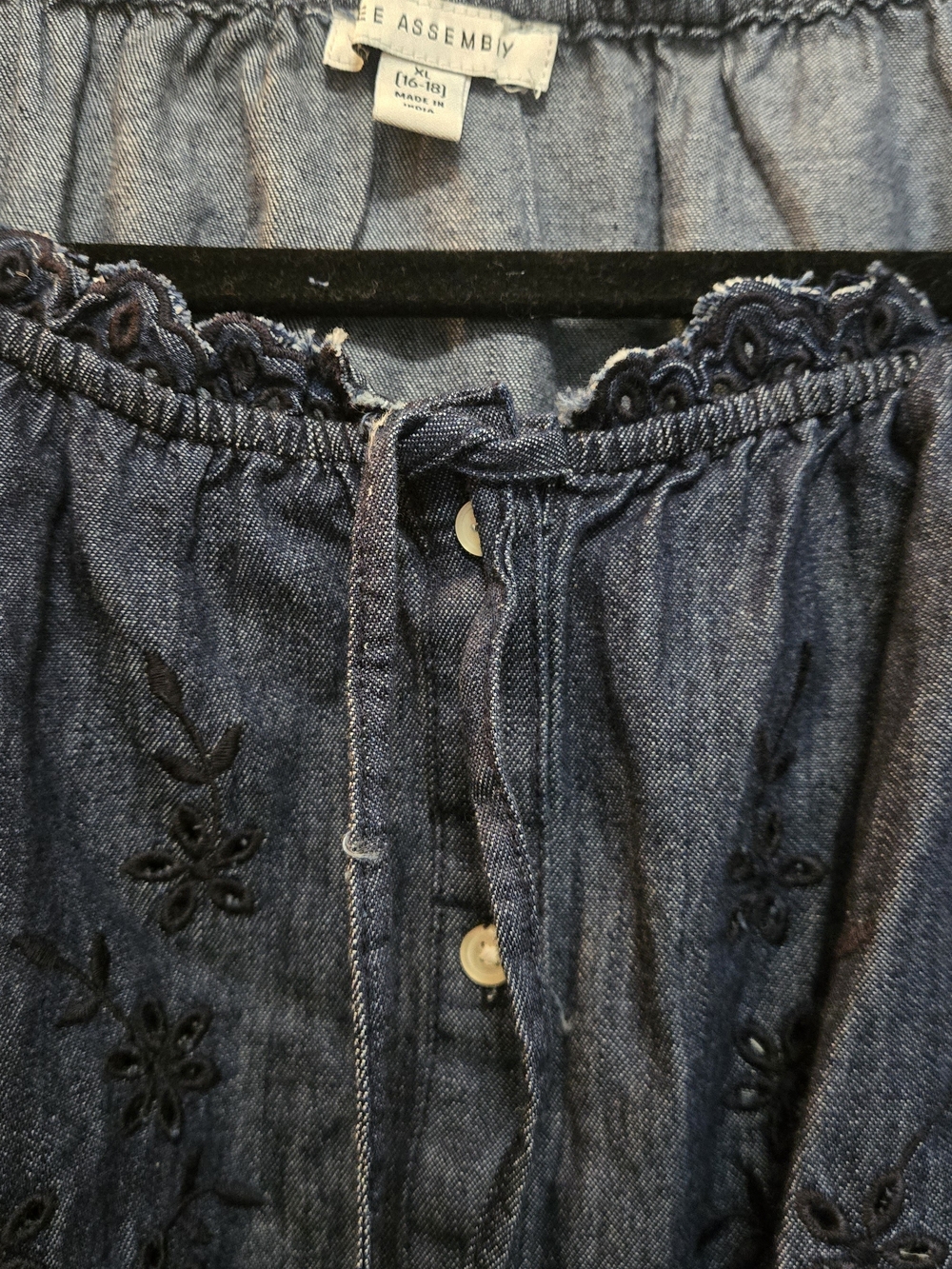 Free Assembly Dark Blue Embroidered Button-Front Peasant Blouse - Picture 3 of 11